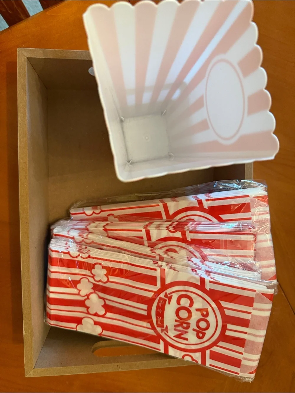 Red White Popcorn Bags- Classic Striped Movie Night Party tray new unopened